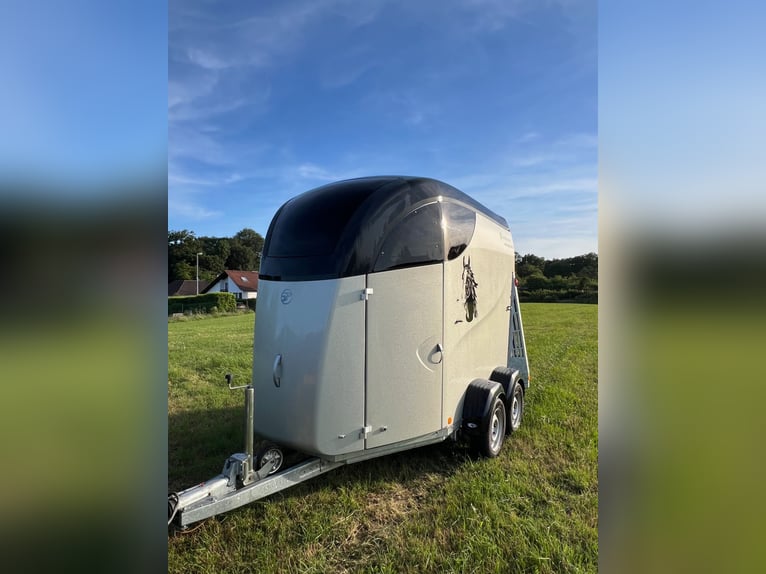 Remolque para caballos Careliner M en venta