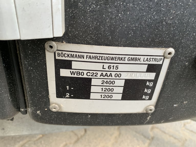 Böckmann - BIG MASTER - Pferdeanhänger, Aluboden, 2 Sattelkammern, 100km/h