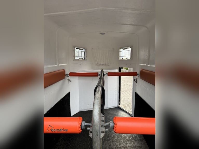 Remolque para caballos de 2 plazas Marquardt M2 De Luxe