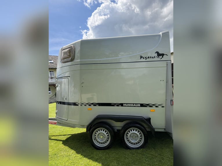 Transportín para caballos / Remolque para caballos PEGASUS HUMBAUR HP2000