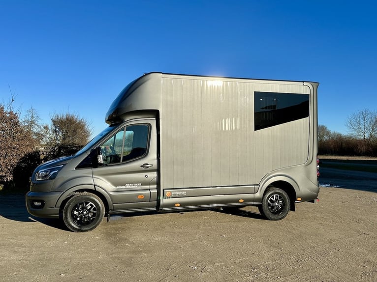 Ford Roelofsen Parados Sport transportador de caballos para 2 caballos, edición deluxe - transmisión