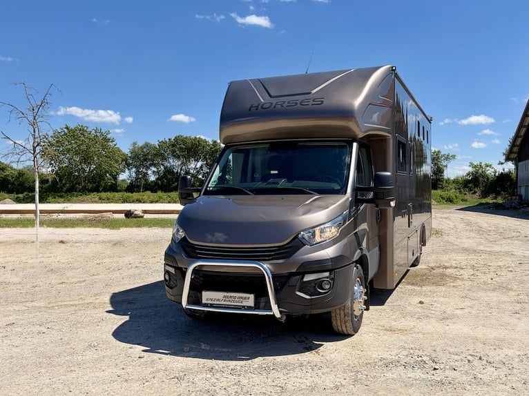 IVECO Daily RJH Sport Pro H3 Transportín para caballos con camper, para 3 caballos, transmisión auto