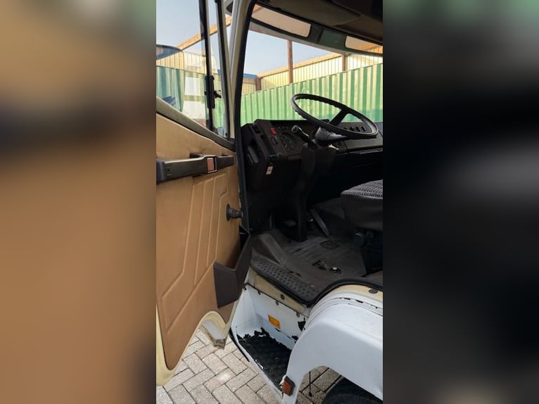 Mercedes 814 furgón de transporte - capacidad para 6 caballos - clásico, ITV válida hasta 2026, 7,5