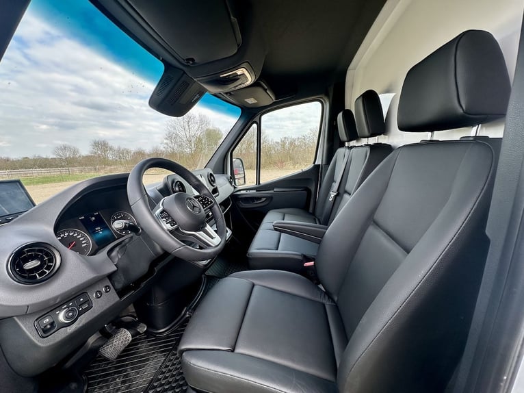 Mercedes-Benz 419 Sprinter 2-car Transporter RJH Sport 3.5t Truck