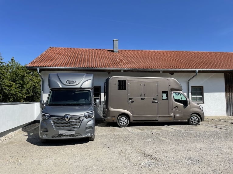 Renault EQUITA 2-Pferdetransporter 5-Sitzer LKW NEU