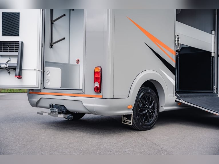 Renault Roelofsen Yorse 2-Pferdetransporter Special Edition LKW