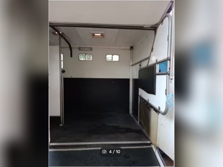 Equitrek - Soni Peugeot Boxer Furgoneta para caballos