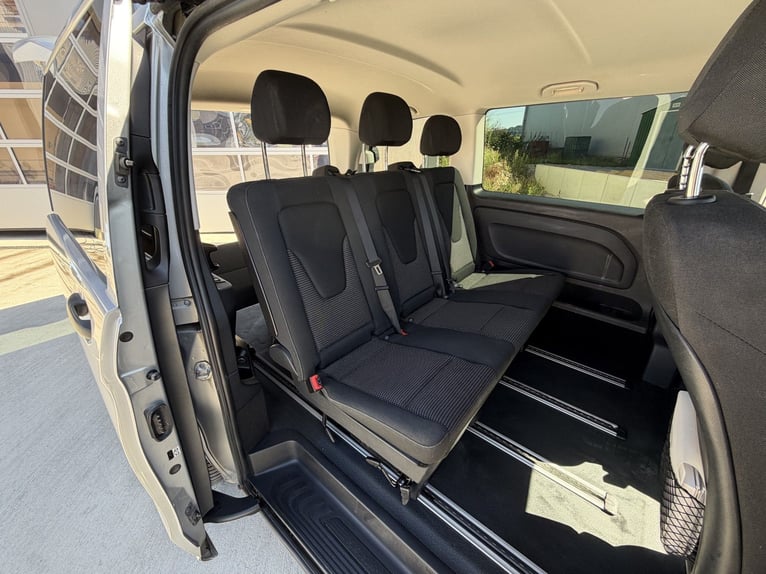 Mercedes-Benz Vito 116 CDI Tourer 4x4 con tracción en las cuatro ruedas, automática, aire acondicion