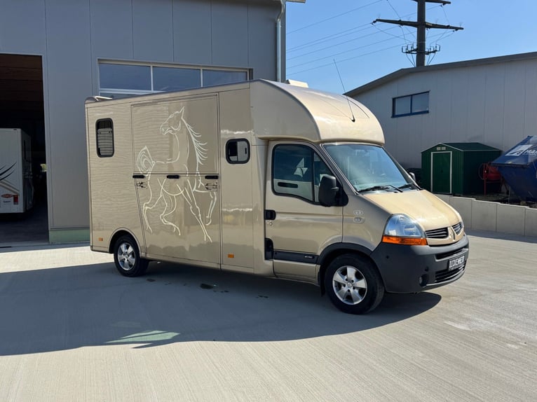 Pferdetransporter Paragan Excelsion 5 Sitzer 81000Km Klima Viehtransporter Horsebox  Horsevan 