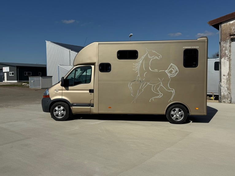 Pferdetransporter Paragan Excelsion 5 Sitzer 81000Km Klima Viehtransporter Horsebox  Horsevan 