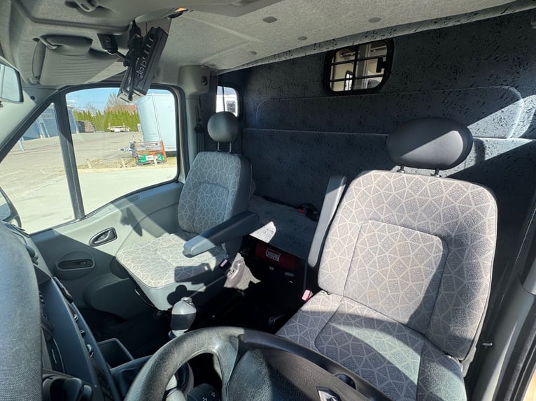 Pferdetransporter Paragan Excelsion 5 Sitzer 81000Km Klima Viehtransporter Horsebox  Horsevan 