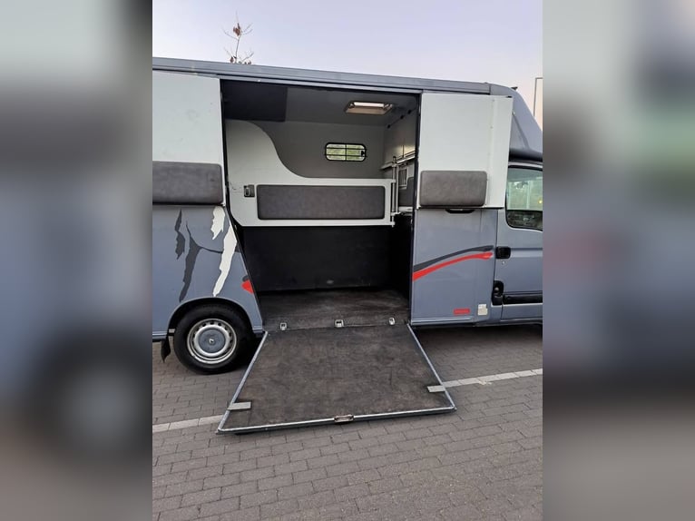 Renault Master Theault 5 passageiros