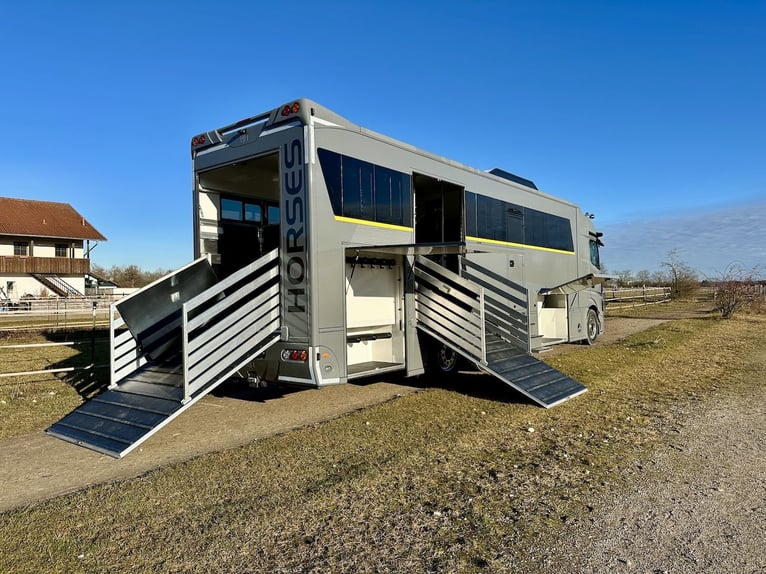 Mercedes-Benz Actros 2545 RJH Exclusive H6 Transporter para caballos, camión nuevo y disponible de i