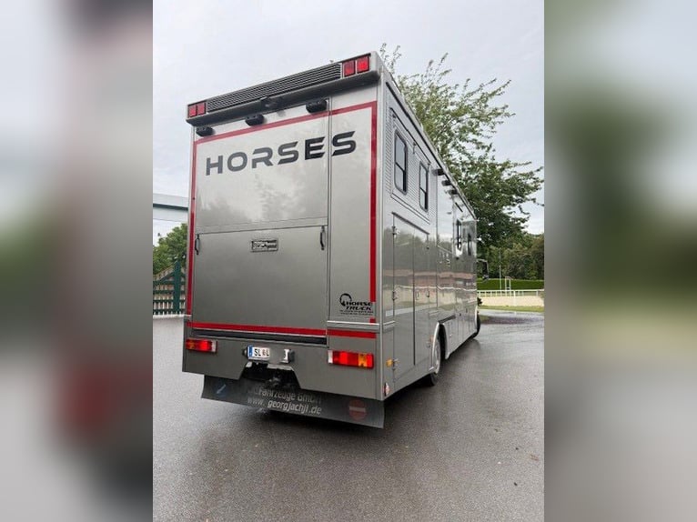 Mercedes-Benz Atego camión para transporte de caballos JL Motorhome con pop-out, 4 plazas, capacidad