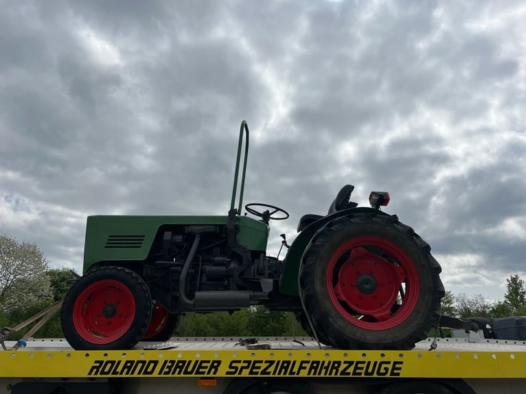 FENDT Farmer 200 V Traktor Schmalspurschlepper 38 PS TOP ZUSTAND