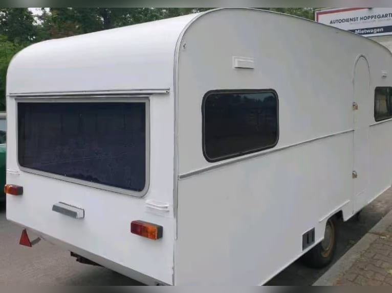 Wohnwagen umgebaut zur Sattelkammer