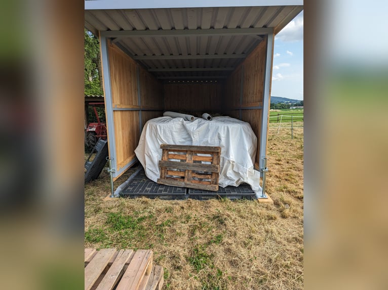 Mobiler Unterstand / Heuhalle