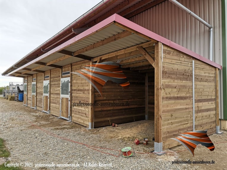 Stallungen - Pferdestall bauen, Außenbox, Pferdebox und Offenstall, Weidehütte Pferde, Unterstand