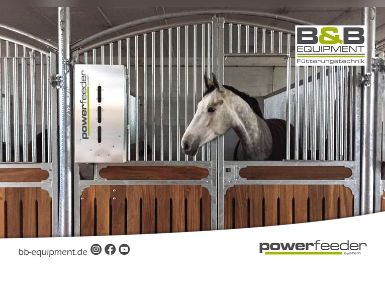 Nuevo alimentador automático de pienso - el sistema PowerFeeder