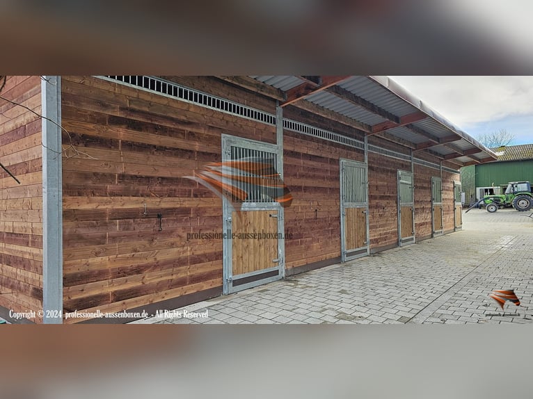 Establo y construcción de establos - Compra de establos exteriores y boxes para caballos | Paddock a