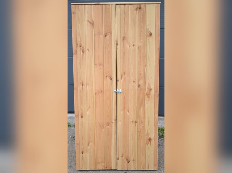 Sattelschrank Stallspind Massivholz 120 x 75 x 200 cm NEU