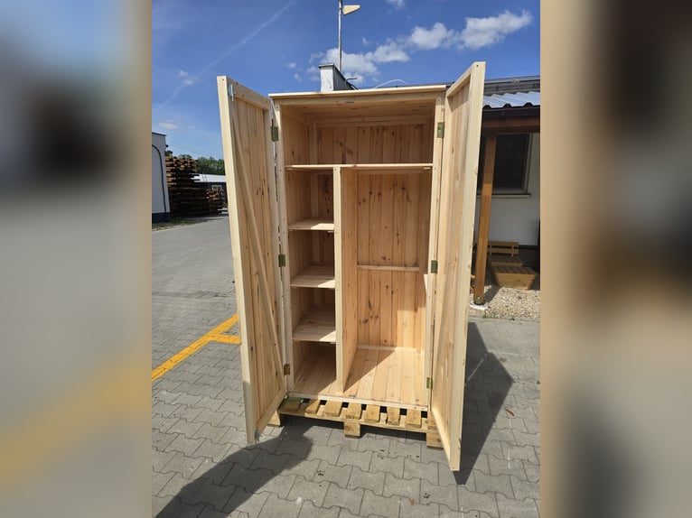 Sattelschrank Stallspind Massivholz 120 x 75 x 200 cm NEU