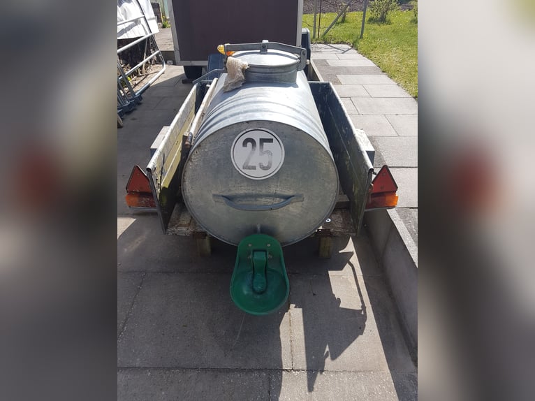 Bidón de agua para remolque