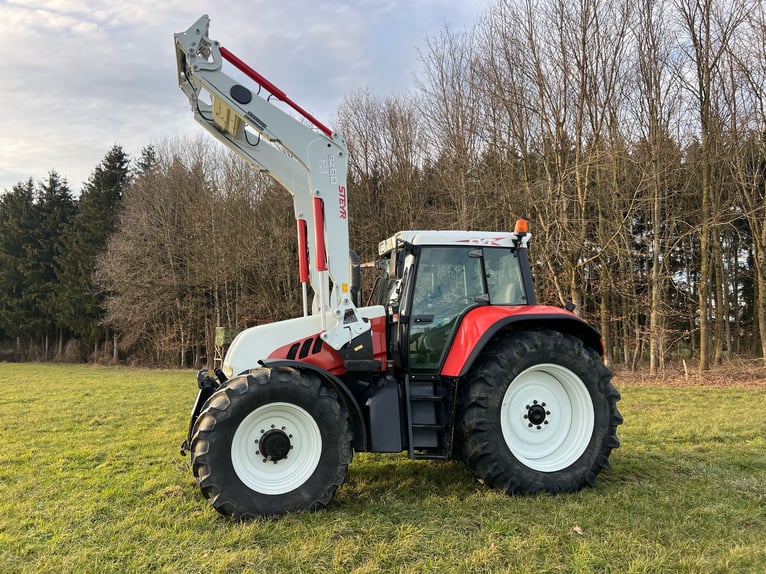 landwirtschaftlicher Traktor