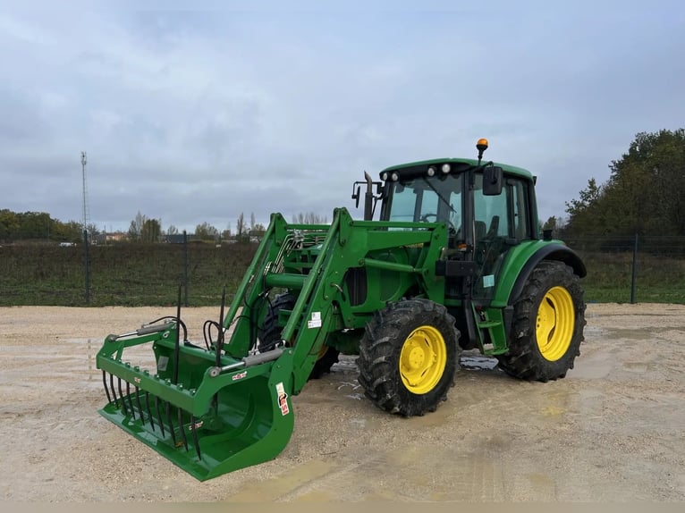 John Deere 6120M