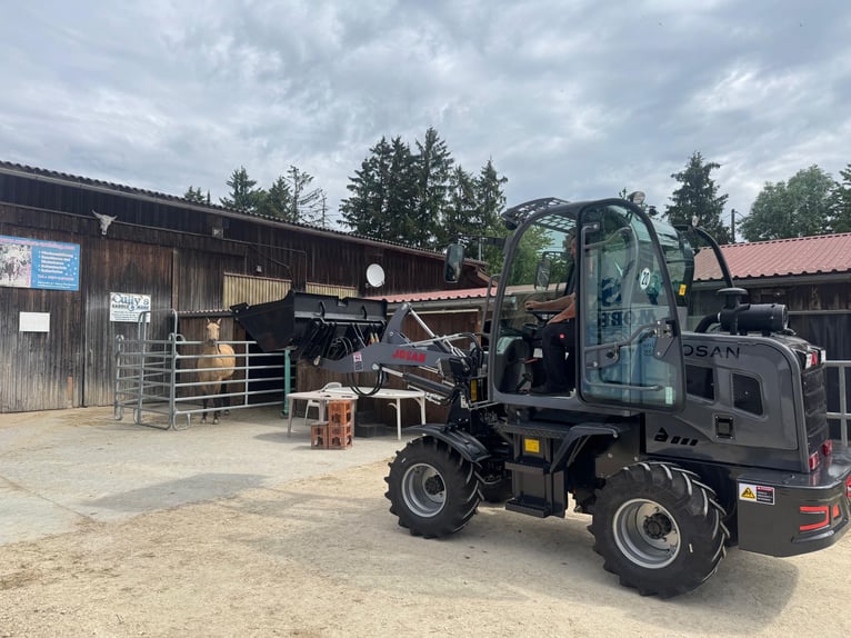 Josan S22 Compact Wheel Loader, Farm Loader, Stall Loader, Wheel Loader