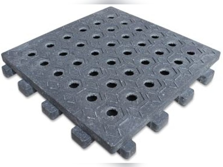 For sale: paddock mats and paddock slabs without substructure.