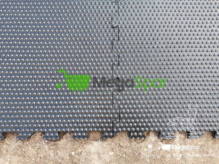 Rubber mats for cattle and horses – stable mats and box mats of top quality equine mats