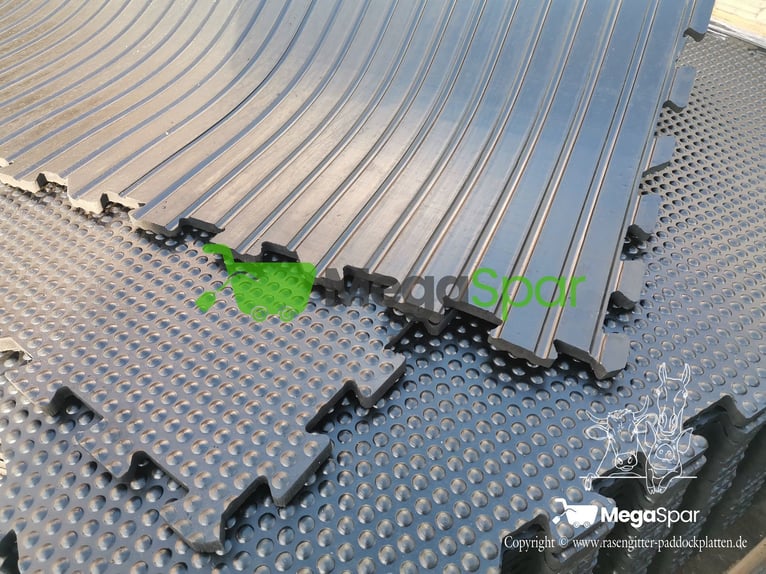 Rubber mats & lying mats, stable mats, and horse mats in top quality – extra large