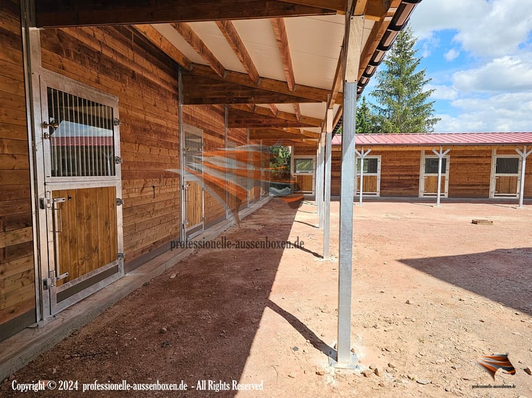 Stallungen - Pferdestall bauen, Außenbox, Pferdebox und Offenstall, Weidehütte Pferde, Unterstand