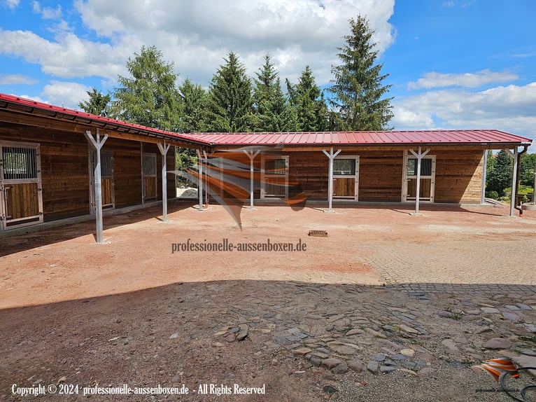 Stallungen - Pferdestall bauen, Außenbox, Pferdebox und Offenstall, Weidehütte Pferde, Unterstand