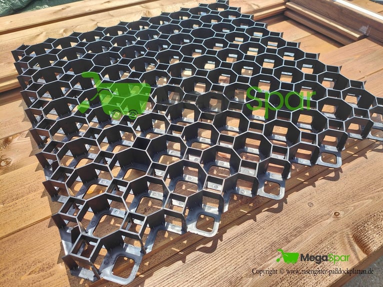 Parking and paddock tiles – grass reinforcement grids and gravel mats from €7.99 per m²