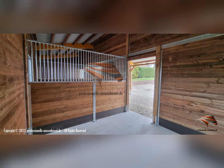 Pferdebox & Stallboxen, Boxenstall | Boxenfront und Trennwand Top - Stallzubehör
