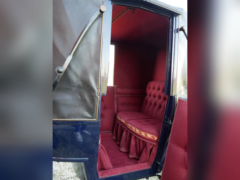 Austrian-style Landau carriage by Bohrer, circa late 1800s