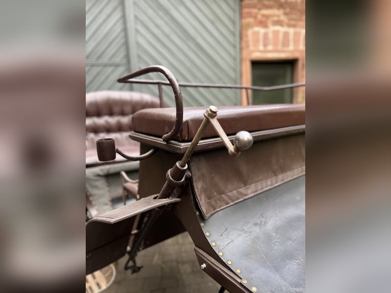 Historischer Jagdwagen