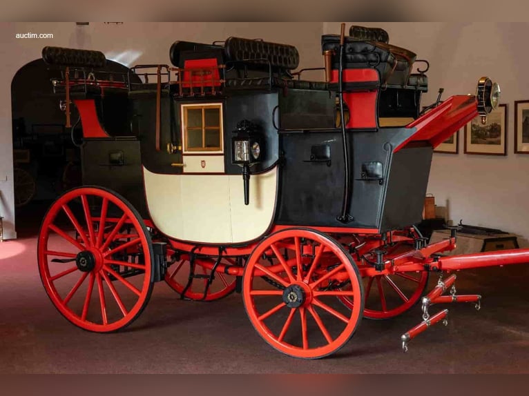 Private Road Coach No. 6693 ("Mailassen")