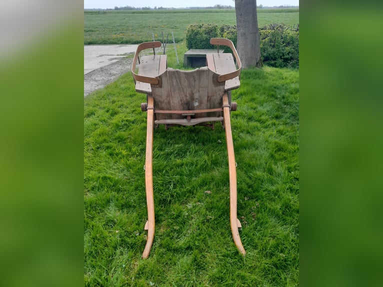 Pony carriage