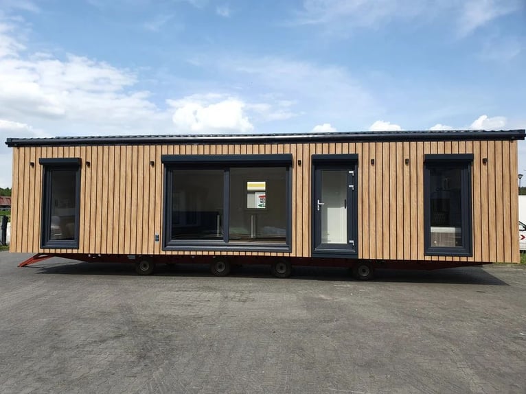40-foot mobile home trailer, T2 type, insulated for all four seasons