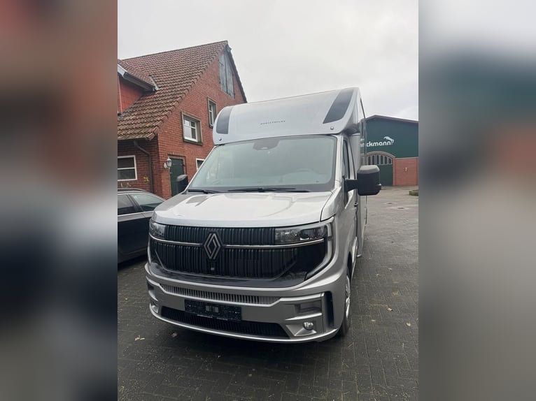 Renault Master Haras ATM for 1-2 horses, 150 HP