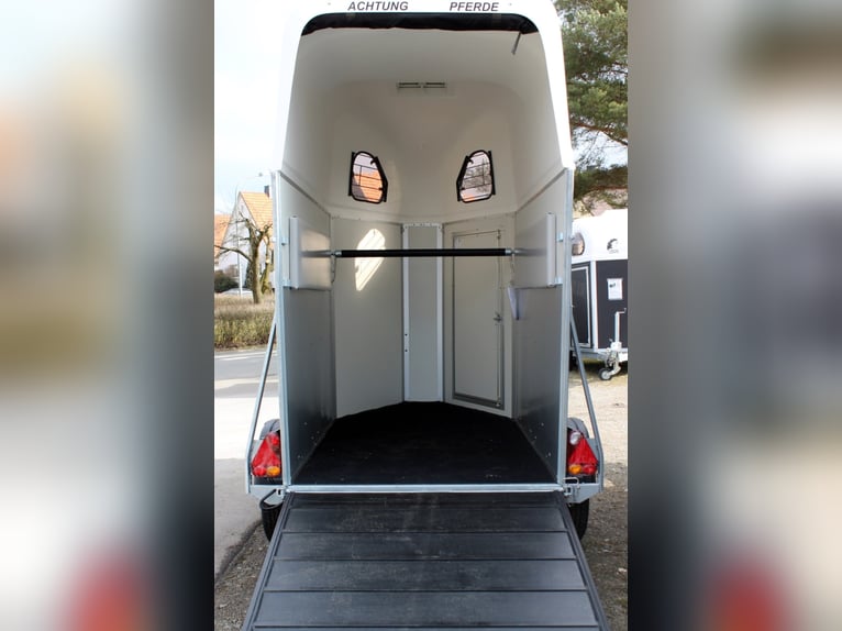 CL Gold ONE Aluline, the luxury trailer for 1 to 1.5 horses