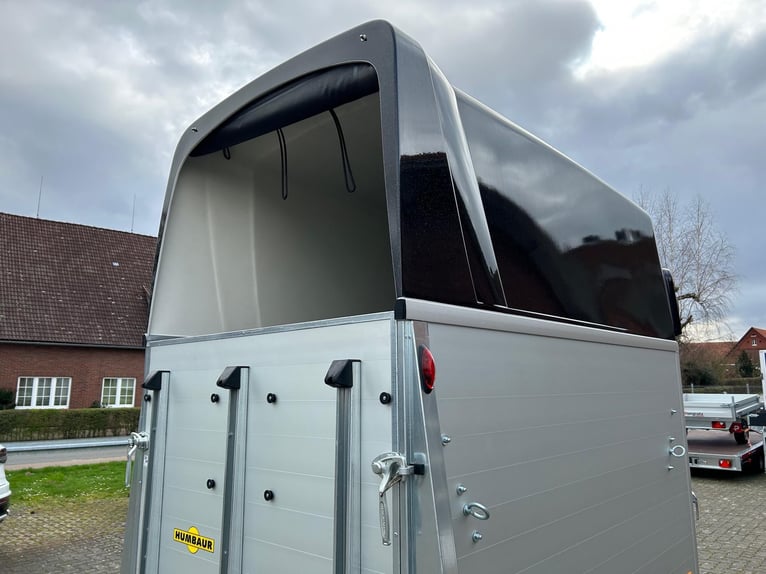 Humbaur Pferdeanhänger Single Alu Black 1600 1,6t Sattelkammer 100km/h