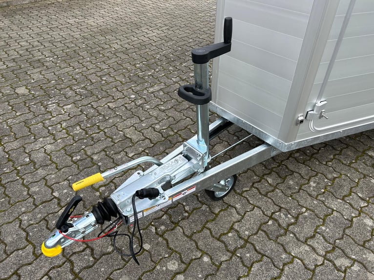 Humbaur Pferdeanhänger Single Alu Black 1600 1,6t Sattelkammer 100km/h