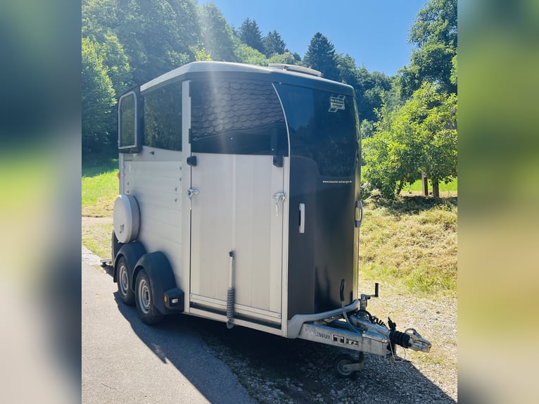 Ifor Williams HBX 506 with front entry, 2.6-ton premium trailer