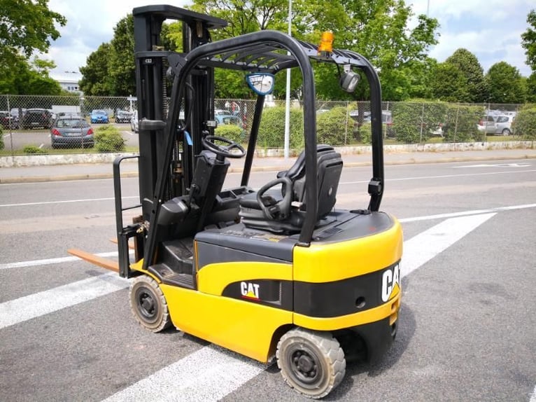 Caterpillar forklift
