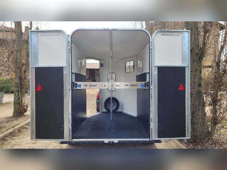 Fautras Provan trailer for 2 horses