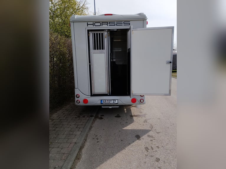 Horse transporter, horse trailer DT Trailer, stallion with living quarters, horse trailer, paardentr